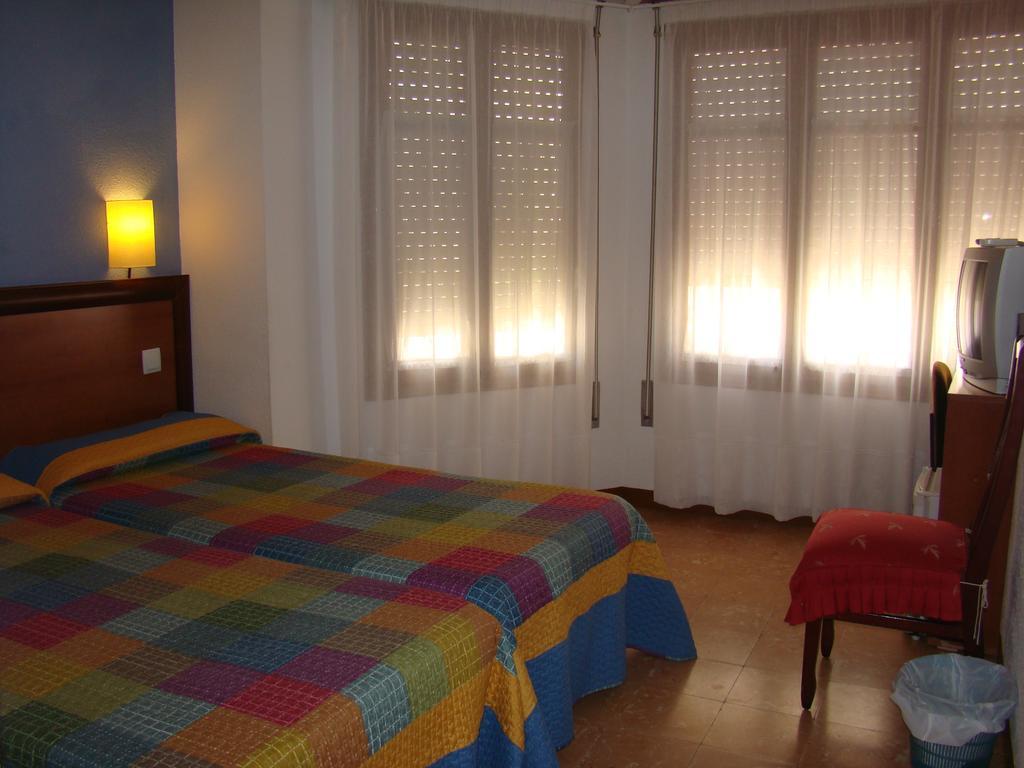 Hostal Platja Cambrils Δωμάτιο φωτογραφία