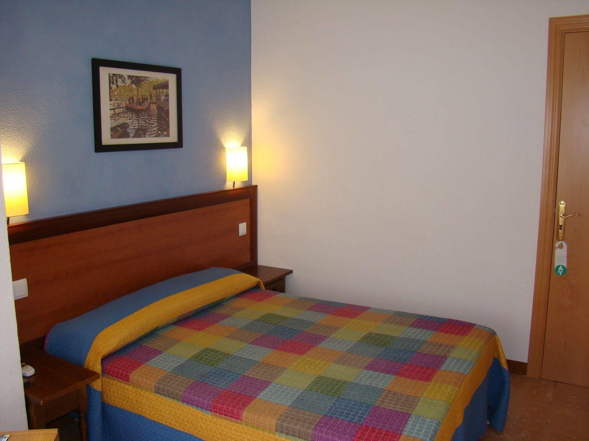Hostal Platja Cambrils Εξωτερικό φωτογραφία