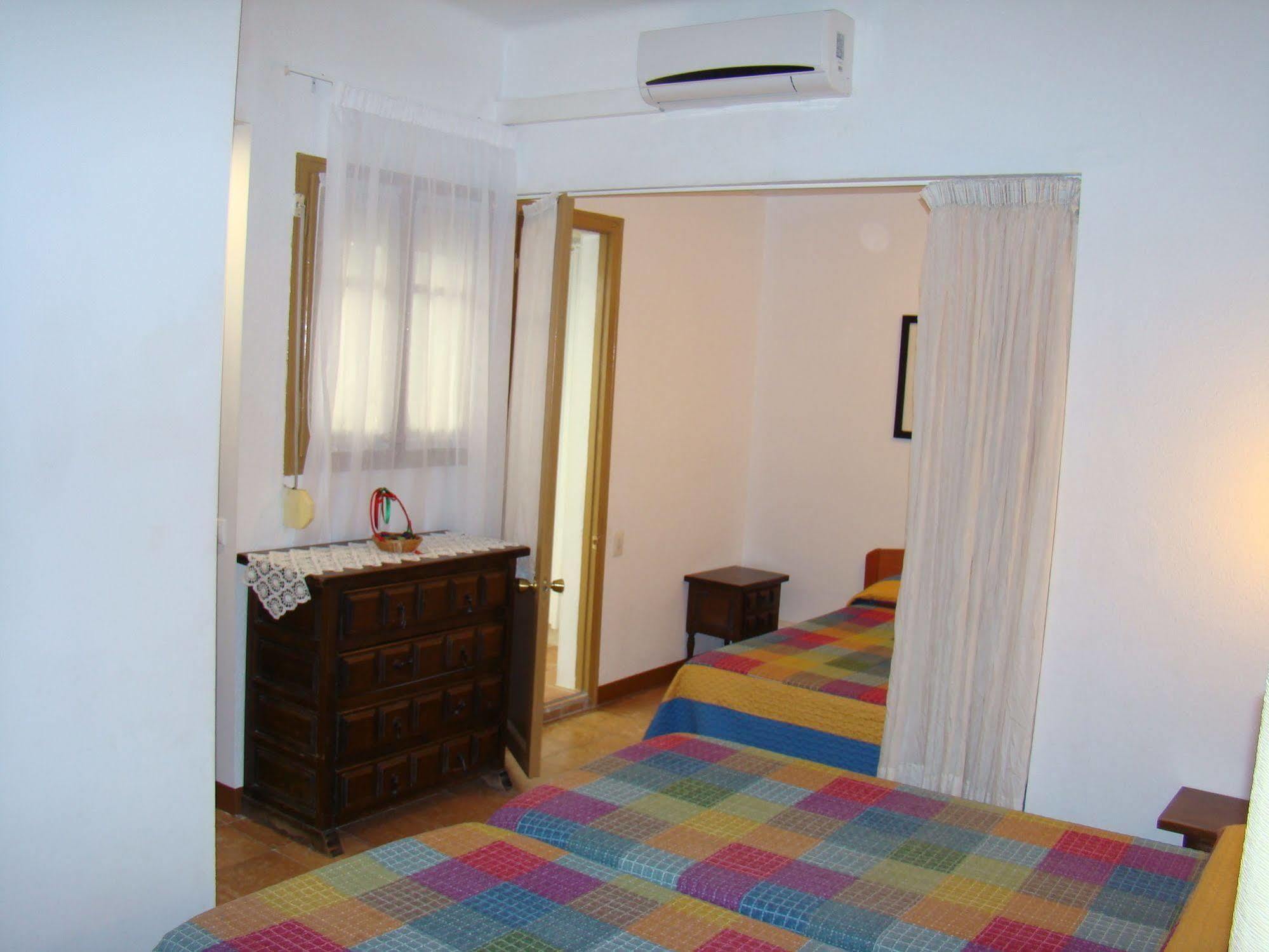 Hostal Platja Cambrils Εξωτερικό φωτογραφία