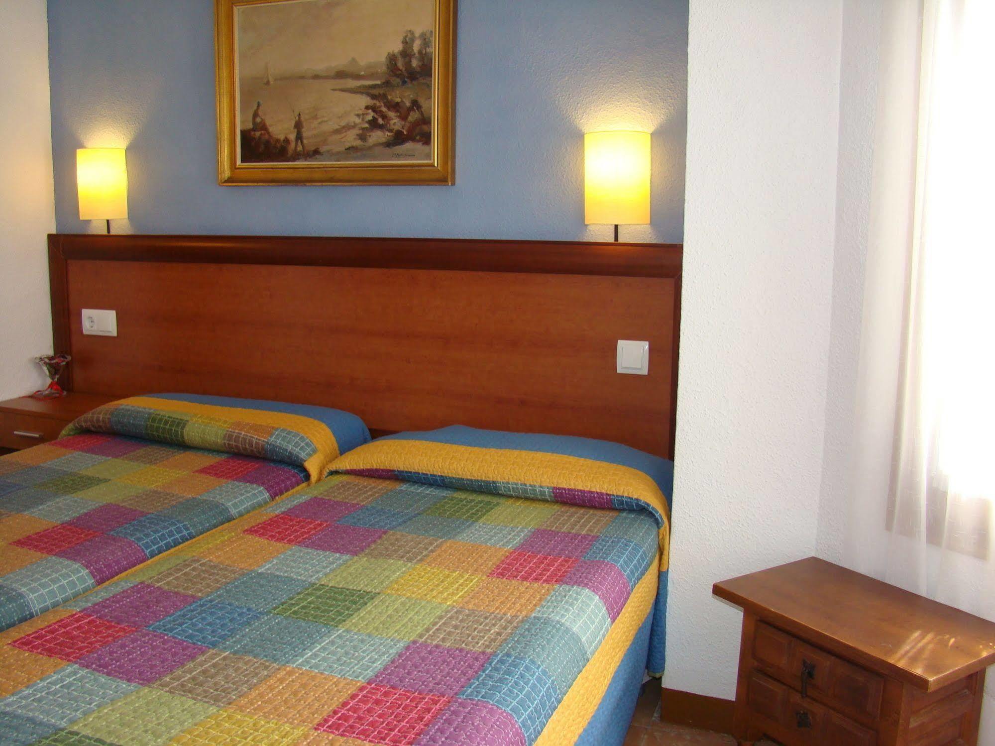 Hostal Platja Cambrils Εξωτερικό φωτογραφία